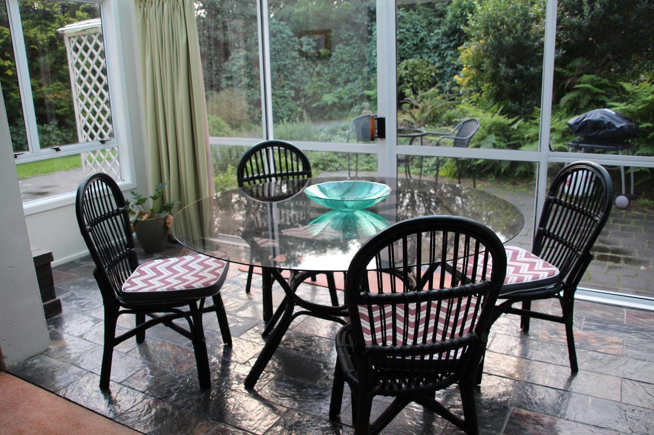 Punehu Stream Cottage Opunake Экстерьер фото