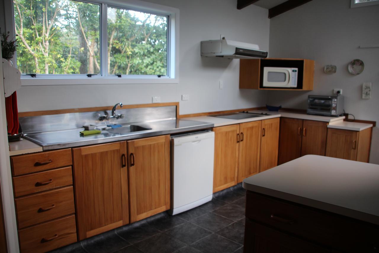 Punehu Stream Cottage Opunake Экстерьер фото